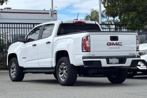 Summit White 2022 GMC Canyon AT4 w/Leather