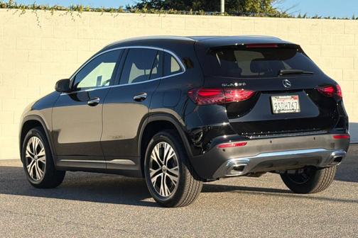 2025 Mercedes-Benz GLA 250 Base