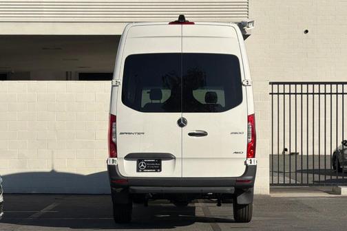 2026 Mercedes-Benz Sprinter 2500 High Roof