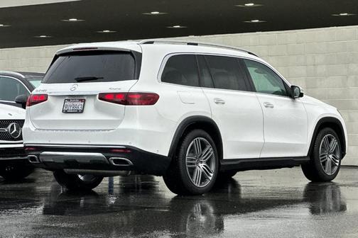 2025 Mercedes-Benz GLS 450 4MATIC