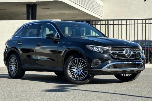 2025 Mercedes-Benz GLC 300 Base