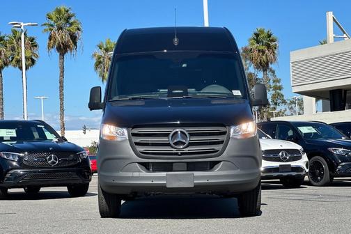 2026 Mercedes-Benz Sprinter 2500 170 WB