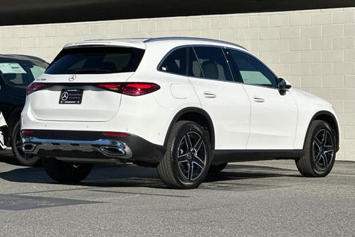 2026 Mercedes-Benz GLC 300 Base