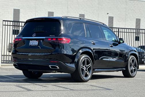 2025 Mercedes-Benz GLS 450 4MATIC