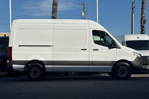 2025 Mercedes-Benz Sprinter 2500 144 WB
