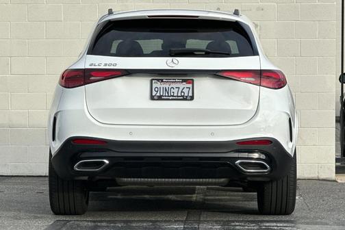 2025 Mercedes-Benz GLC 300 Base