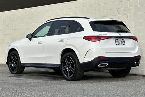 2025 Mercedes-Benz GLC 300 Base