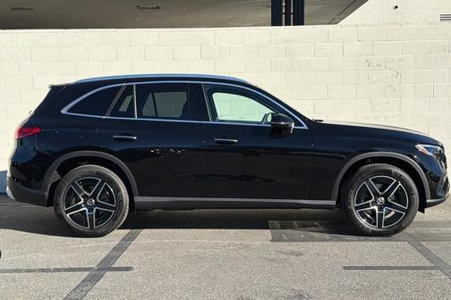 2026 Mercedes-Benz GLC 300 Base