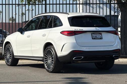 2025 Mercedes-Benz GLC 300 Base