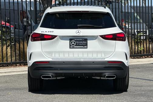 2026 Mercedes-Benz GLA 250 Base