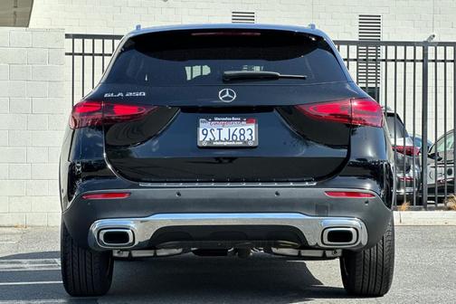 2025 Mercedes-Benz GLA 250 Base