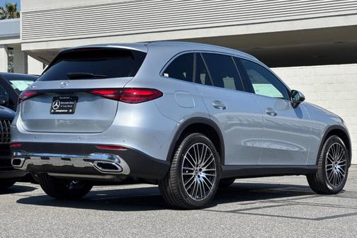 Cirrus Silver Metallic 2026 Mercedes-Benz GLC 300 Base