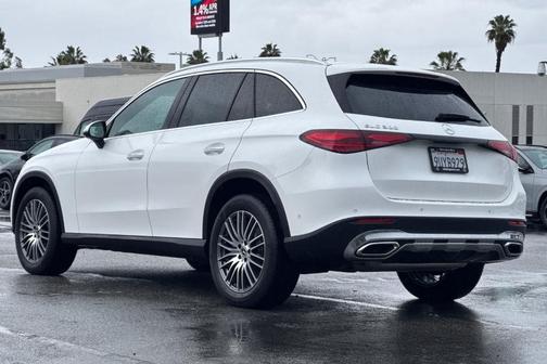 2025 Mercedes-Benz GLC 300 Base