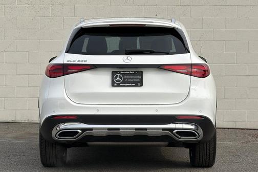 2026 Mercedes-Benz GLC 300 Base