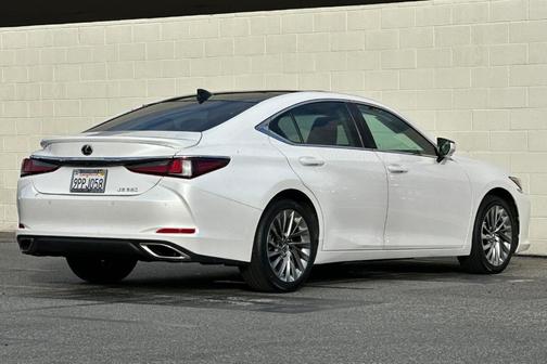 2022 Lexus ES 350 Luxury