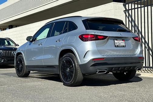 2025 Mercedes-Benz GLA 250 Base