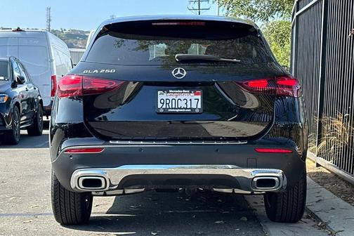 2025 Mercedes-Benz GLA 250 Base