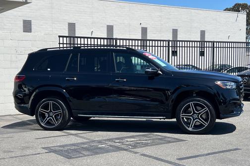 2025 Mercedes-Benz GLS 450