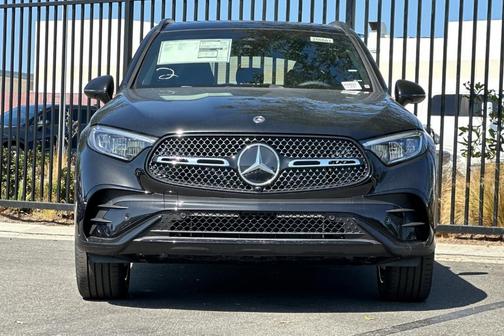 2025 Mercedes-Benz GLC 300 Base