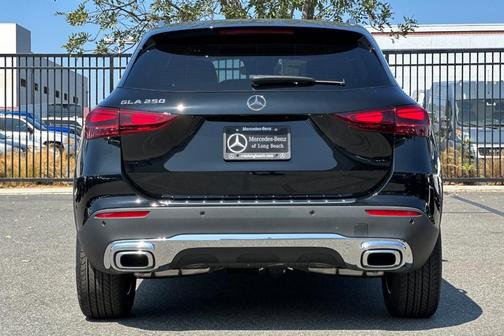 2026 Mercedes-Benz GLA 250 Base