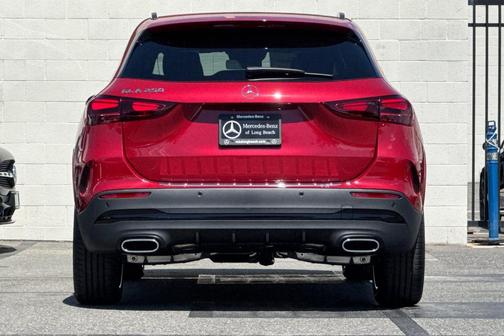 MANUFAKTUR Patagonia Red Metallic 2026 Mercedes-Benz GLA 250 Base