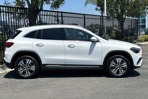 2025 Mercedes-Benz GLA 250 Base