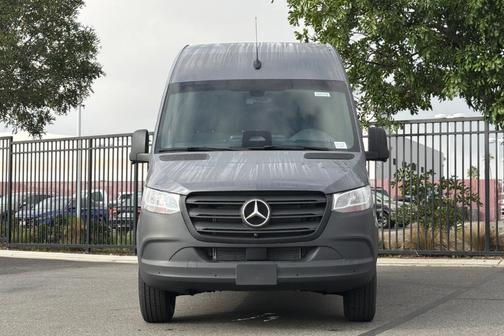 2026 Mercedes-Benz Sprinter 2500 Standard Roof