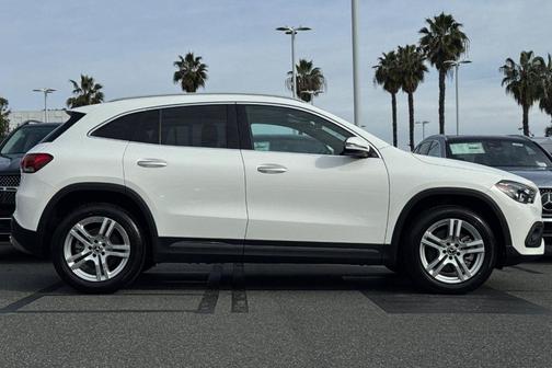 2021 Mercedes-Benz GLA 250 Base