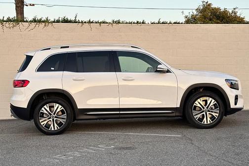 2026 Mercedes-Benz GLB 250 Base