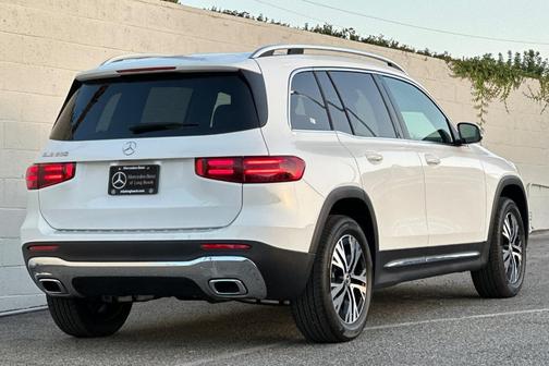 2026 Mercedes-Benz GLB 250 Base