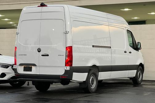 2025 Mercedes-Benz Sprinter 2500 High Roof