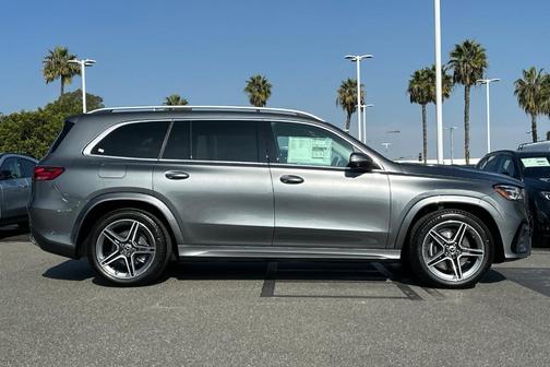 2026 Mercedes-Benz GLS 450 4MATIC