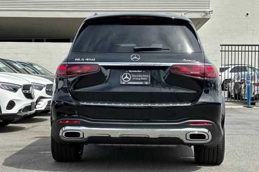2026 Mercedes-Benz GLS 450