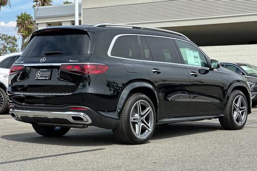 2026 Mercedes-Benz GLS 450