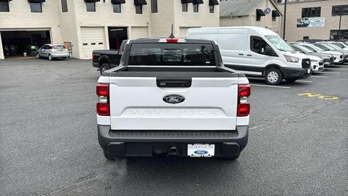 Oxford White 2026 Ford Maverick Lariat