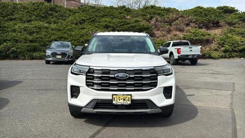 STAR WHITE 2025 Ford Explorer Active