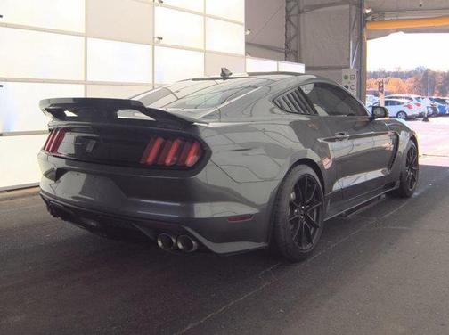 2020 Ford Shelby GT350 Base