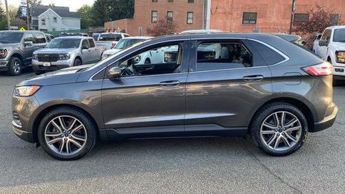 2020 Ford Edge Titanium