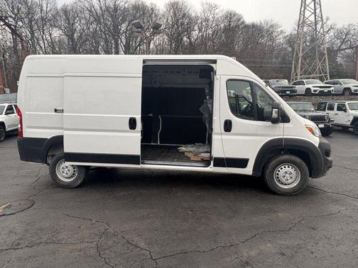 2025 RAM ProMaster 2500 Tradesman