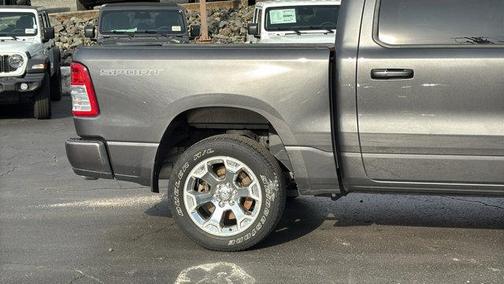 Granite Crystal Metallic Clearcoat 2022 RAM 1500 Big Horn/Lone Star