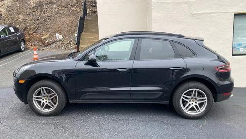 2018 Porsche Macan AWD