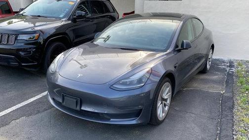 2022 Tesla Model 3 Long Range