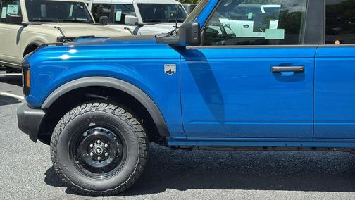 Velocity Blue Metallic 2026 Ford Bronco Big Bend