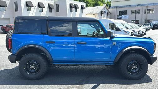 Velocity Blue Metallic 2026 Ford Bronco Big Bend