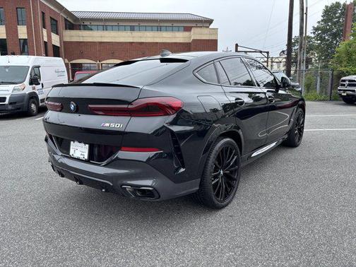 2022 BMW X6 M50i