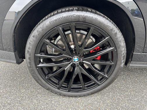 2022 BMW X6 M50i