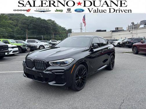 2022 BMW X6 M50i