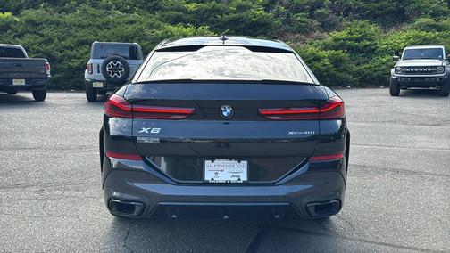 Black Sapphire Metallic 2022 BMW X6 xDrive40i