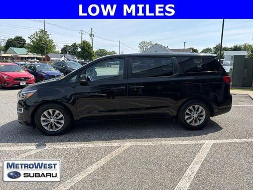 Aurora Black 2019 Kia Sedona LX