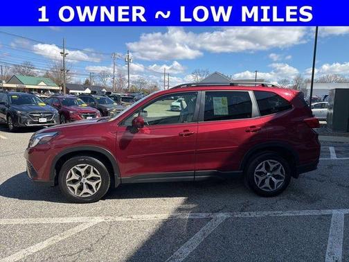 Crimson Red Pearl 2023 Subaru Forester Premium